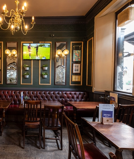 7255_GK_UC_StanhopeArms_Kensington_Pub_2023_4.jpg