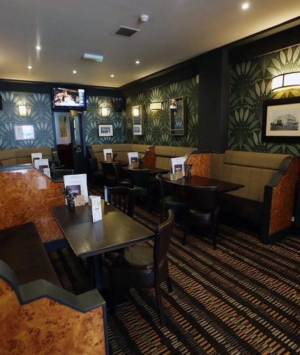 3939_Heritage_PL_Wintergills_Glasgow_Pub_039.jpg.JPG