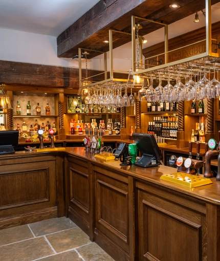 The bar at the Wateringbury.