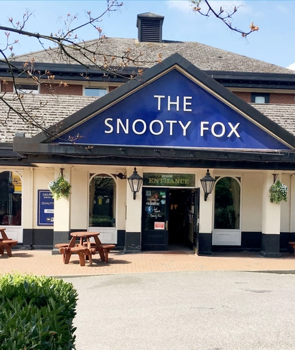 Snooty   Fox (Three Bridges) Exterior
