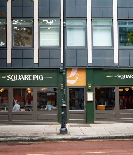 Metro - Square Pig (Holborn) - Pub Exterior 3