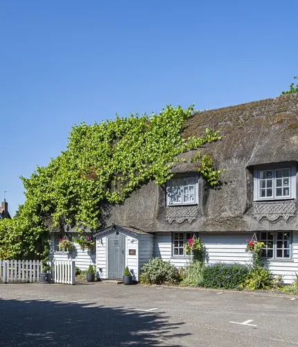 The exterior of The Yew Tree