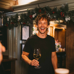Christmas_UHT_People_Lifestyle_Day-1-Thames-Ditton_2026_025.jpg