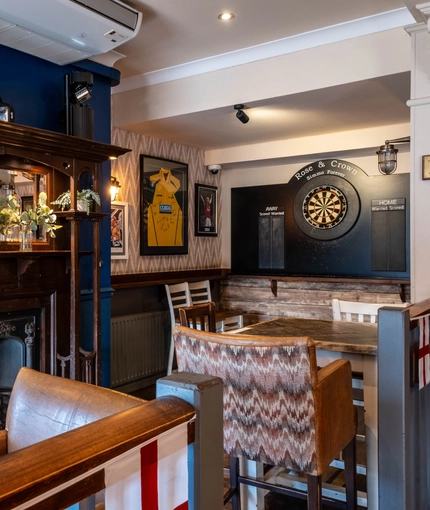 6854_DB_FG_Rose&Crown_Lenton_Venue_Interior_2024_008.jpg
