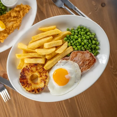 Pub classic of gammon and eggs