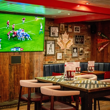 The restaurant of the Maple Leaf.