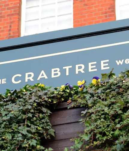 Metro - Crabtree (Fulham) - Exterior sign of The Crabtree