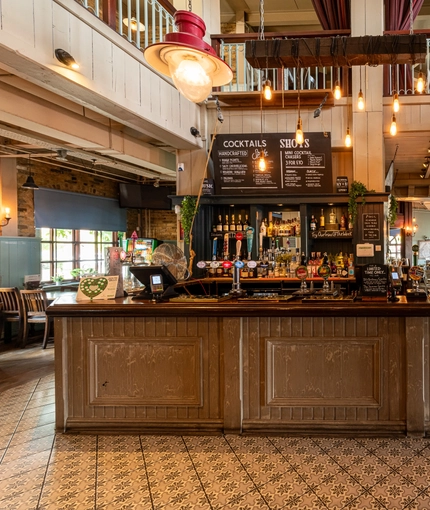 7976_GK_UC_SaltQuay_Rotherhithe_Pub_2023_3.jpg