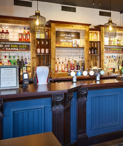 The interior bar at The Yacht.