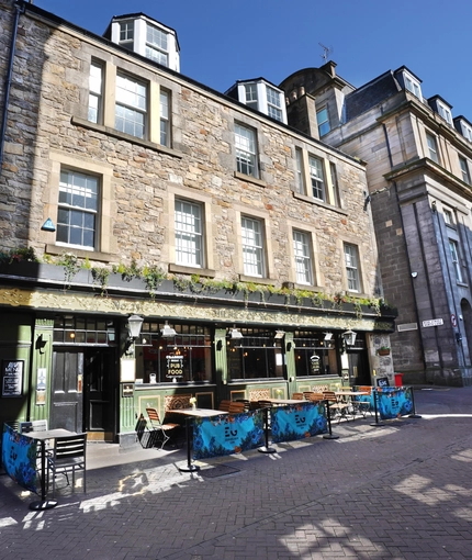 GK Heritage - 7221 Milnes Bar (Edinburgh) - 006.JPG