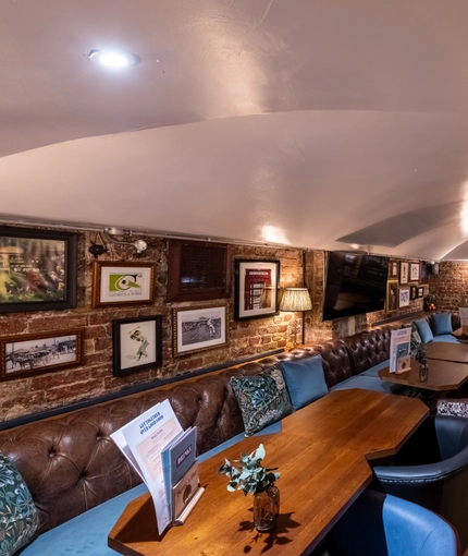 The restaurant area at the Prince Of Wales.