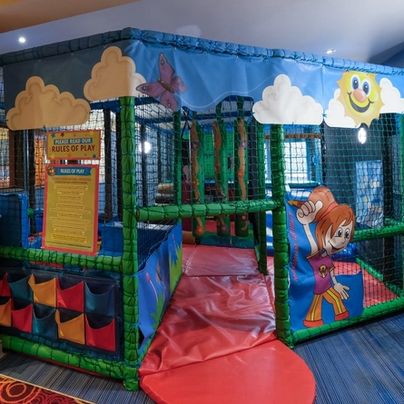 interior play ara