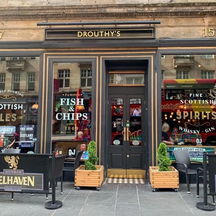 1640 Drouthys (Glasgow) - UC - EXTERNAL - INTRO.jpg