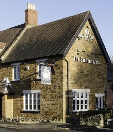 Spencer Arms (Chapel Brampton) Exterior