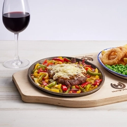 DB_HH_Product_Packshot_Food-8oz-Smothered-Steak-Sizzler-Master_2023.jpg