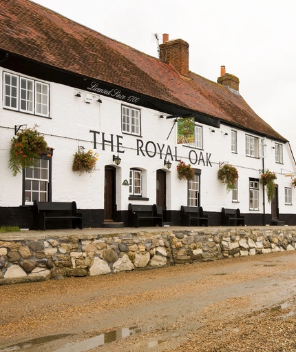 Royal Oak (Havant) Exterior