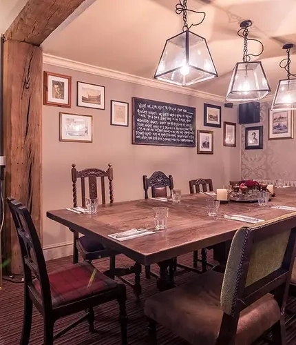 Metro - Red Lion (Grantchester) - The dining area of The Red Lion