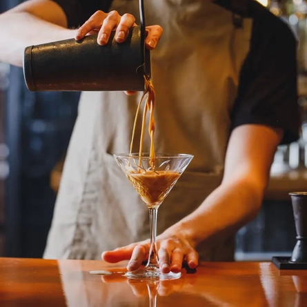 Crafted - Drinks - Bartender making a Espresso Martini