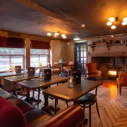 Metro - Little Rose (Cambridge) - Interior - Dining area