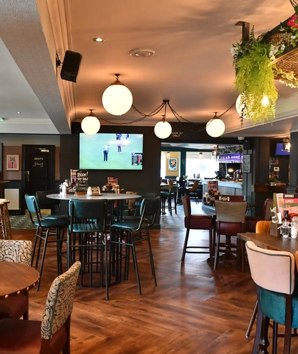 The restaurant area in the Master Potter.