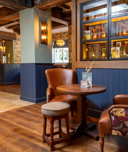 A table in the restaurant of the Wateringbury.