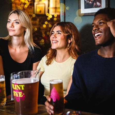 Sports_Football_People-Watching-Sports-In-Pub_2023_01.jpg