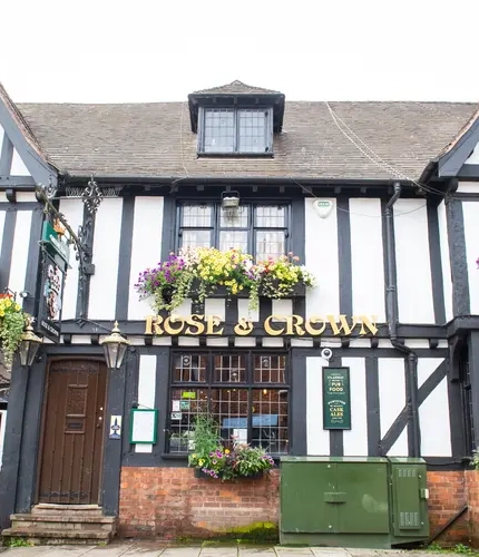 The exterior of The Rose & Crown