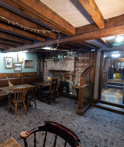 7969_GK_Heritage_Ship_Exeter_Pub_2023_0019.JPG