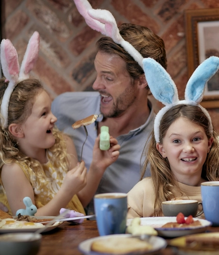 A family enjoying food.