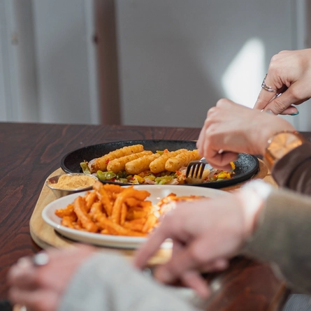 A Mix-It-Up Platter served at the Plank & Leggit.