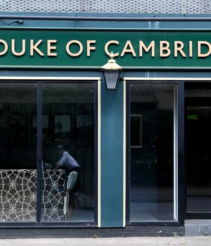 1097_GK_UC_DukeOfCambridge_Cambridge_Pub_2023_1.jpg