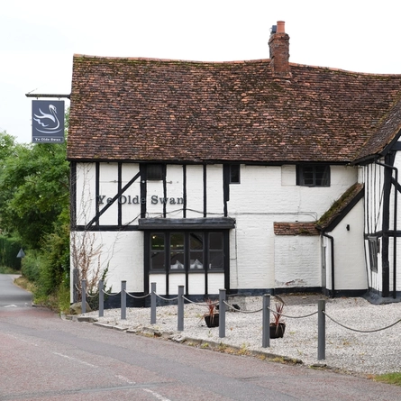 6269_DB_C&B_YeOldeSwan_WoughtonOnTheGreen_Venue_2023_13.jpg