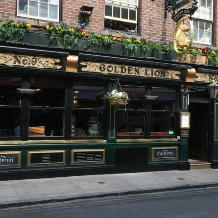 7196_GK_UC_GoldenLion_York_Pub_2023_31.jpg