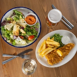 GK_P&K_Product_Mood_Main-Fish-Chips-Salad_2024_001.jpg