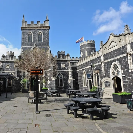 Castle   (Bristol) Exterior