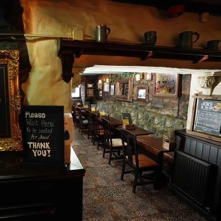 GK Heritage - 3942 Worlds End (Edinburgh) - 041 SA.JPG