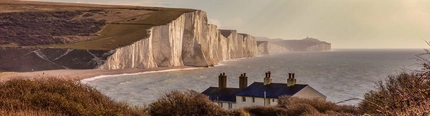Everly-LocalAttractions-SevenSisters.png