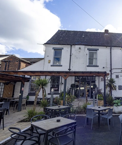 pub beer garden