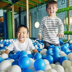 DB_WW_People_Lifestyle_Children-Playing-In-Softplay_2024_071.jpg