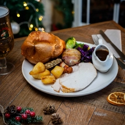Christmas_Festive_Fayre_ GKP_Advertising_Traditional-Christmas-Dinner-with-all-the-Trimmings_2024_053.jpg