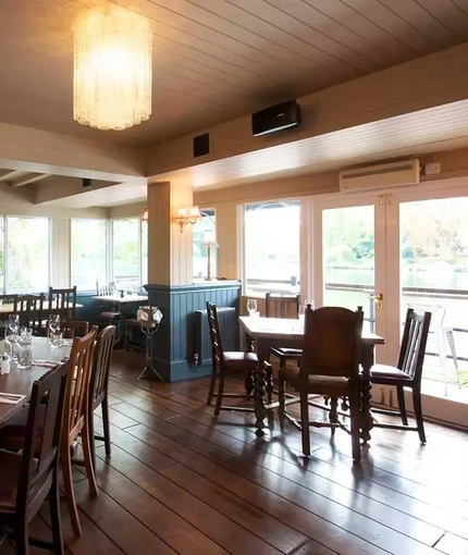 Metro - Boaters (Kingston upon Thames) - The dining area of The Boaters Inn