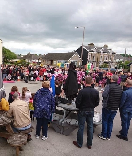 7717_GK_PL_Dog_and_Partridge_Lancashire_Exterior_with_People.jpg