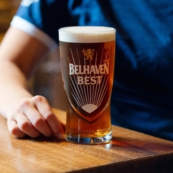 B&B_Belhaven_Best_3.2_On-Trade_Keg_Pint_Lifestyle_2023_78.jpg