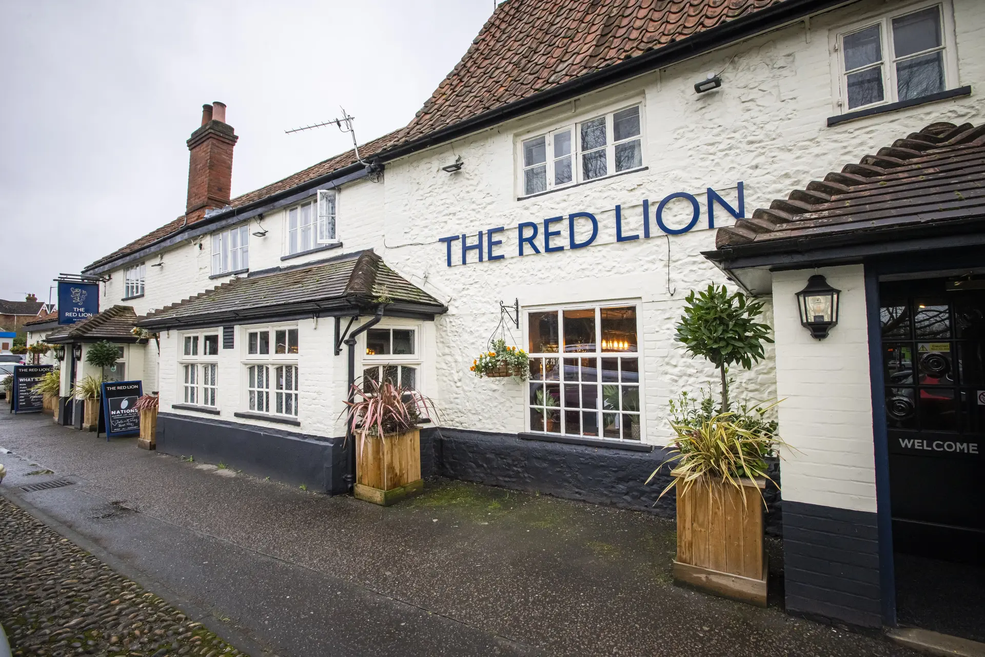 The Red Lion Pub Restaurant in Drayton Norwich