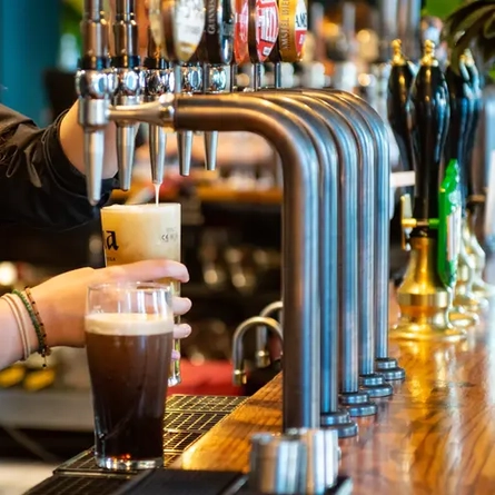 Metro - Bald Face Stag (East Finchley) - Pouring Pint