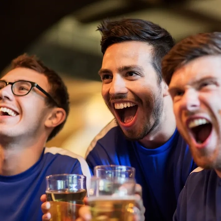 AdobeStock_Sports_Fans-Cheering_People_2023_01.jpeg