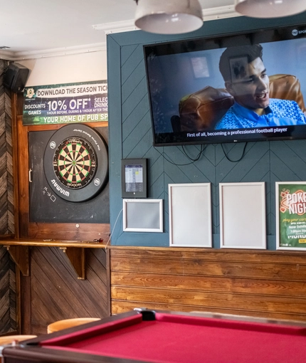 interior pub games