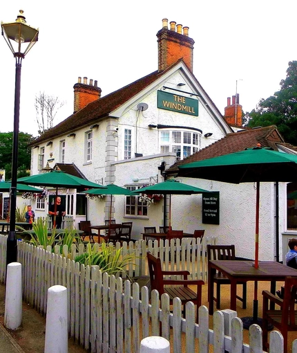 Windmill   Inn (York) Exterior