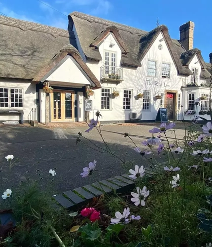 Metro - Red Lion (Grantchester) - Pub Exterior 5