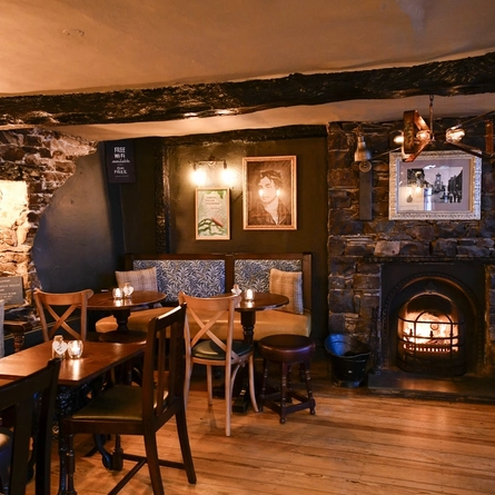 interior restaurant photograph with seating area